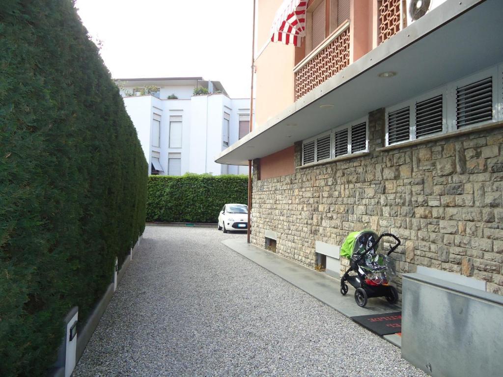 Hotel Matilde Marina di Massa Bagian luar foto